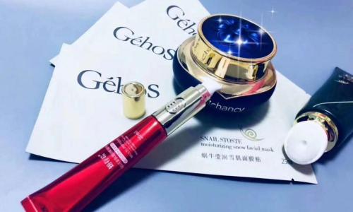 三草两木防晒霜多少钱（乘风破浪的姐姐们）