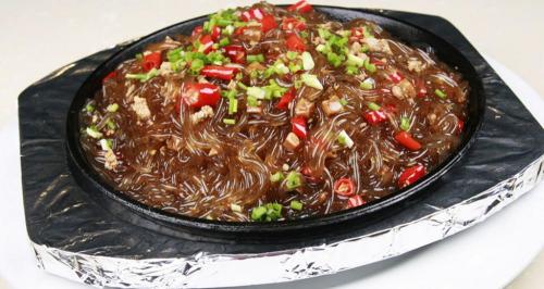 红薯淀粉多少钱一斤（8元一斤的红薯粉条）
