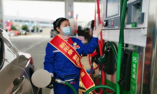 汽车加满油多少钱（汽车）