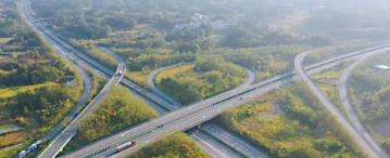 小车高速多少钱一公里（高速每小时可开140km了）