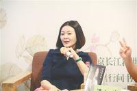 撒贝宁工资多少钱（开豪车戴名表）