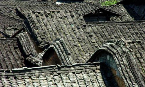 树脂瓦多少钱一平方树脂瓦价格（青瓦的替代品是什么）