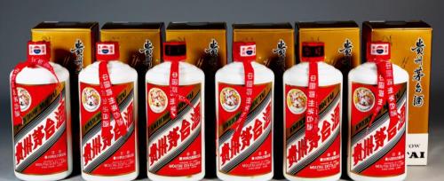 2000年的茅台酒值多少钱一瓶（存了20年的茅台酒千元起拍却无人问津）