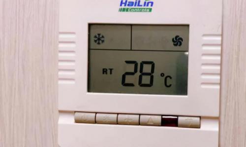 開空調一晚上多少錢(空調開28度)