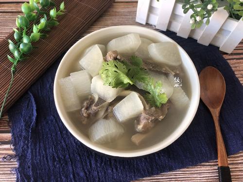 牛脊骨多少錢一斤（這骨頭12塊錢一斤）
