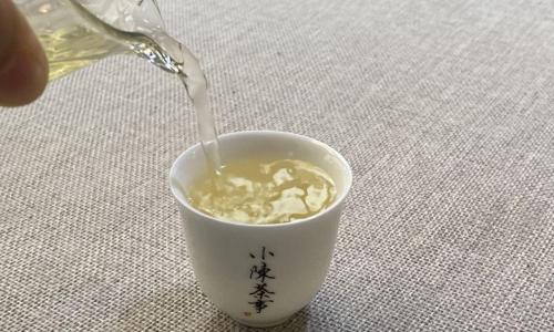 白牡丹煙多少錢一包（5種內(nèi)行人從不會(huì)買的劣質(zhì)茶）