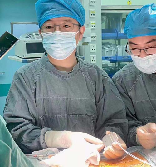 脊髓电刺激术要多少钱（中国100万脊髓损伤患者新福音）