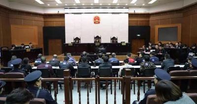 銀行卡一天最多能取多少錢（2019年老太銀行卡日流水千萬）