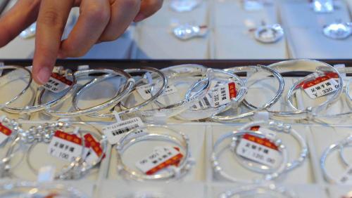 925黄金多少钱一克（怎么辨别银饰品的真假和含量）