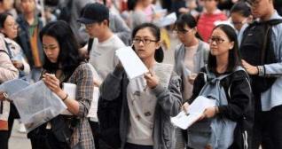 研究生学费多少钱一年（研究生迎来）