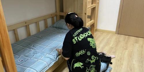 寄一床被子需要多少钱（大一新生开学）