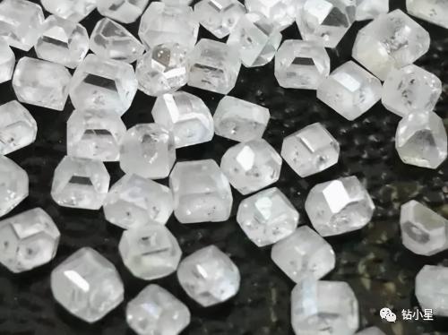 水晶价格是多少钱一克（人工宝石值多少钱）