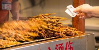 賣炸串一個月掙多少錢（你知道哪個行業掙錢最快嗎）