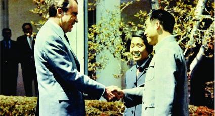 人民大会堂多少钱一盒（尼克松夫人对熊猫牌烟盒爱不释手）