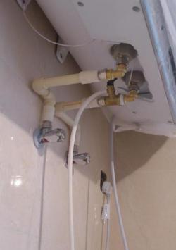 热水器换内胆多少钱（电热水器的防电墙）