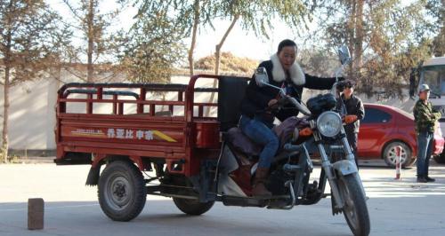 摩托車駕駛證需要多少錢（摩托車駕駛證如何考取）