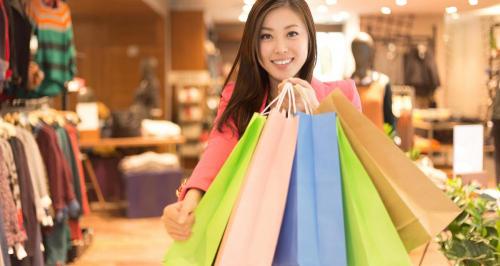 开个服装店大概需要多少钱（广东老板开服装店）
