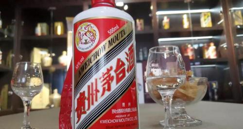 西鳳酒六年陳釀45度多少錢(月薪4000就別追求茅臺了)