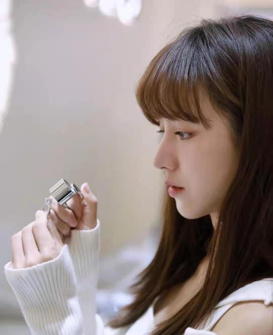 铂金戒指多少钱（铂金戒指的价格需要多少钱）