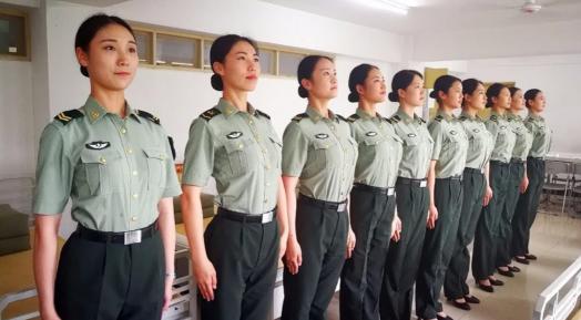 女孩当兵需要多少钱（女学生想参军并不容易）