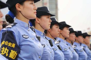 巡警一個月多少錢（輔警月薪只有3000元）