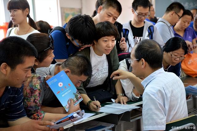 买个大学毕业证多少钱（湖北这4所大学毕业证根本不值钱）