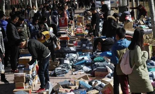 百世汇通快递多少钱一公斤（义乌再燃快递价格屠杀战）