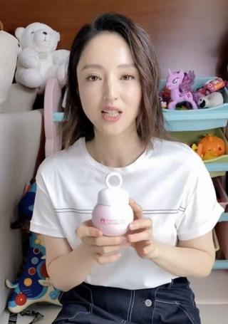 红色的小象多少钱一套(董璇大赞的红色小象面霜)