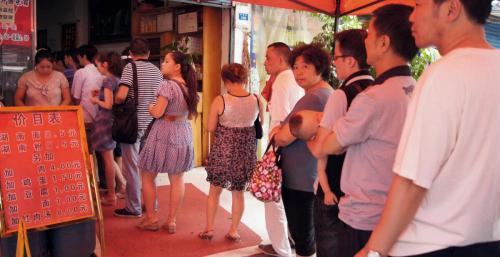 開一家早餐店大概需要多少錢（農(nóng)村夫妻開早餐店）