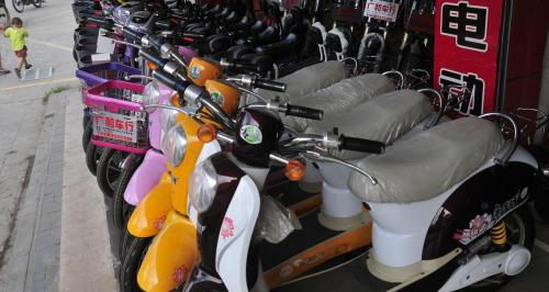 電動車外胎多少錢一個（10000元左右的電動車出廠價要多少）
