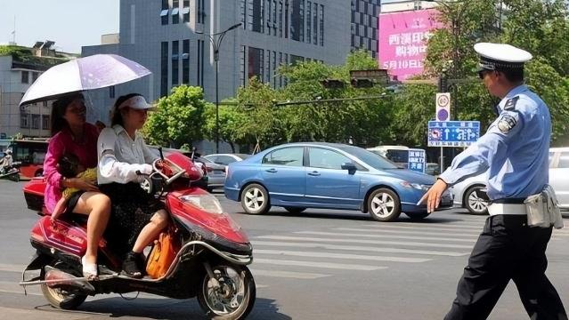 摩托车d证多少钱（已明确）