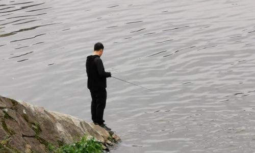 路亚多少钱（路亚又烧钱又钓不着多少鱼）