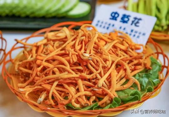 冬出夏草多少钱一斤（15元一斤）