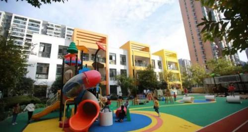 幼师一个月多少钱（私立幼儿园每月3000）