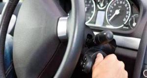 汽車蓄電池多少錢一個（汽車無法啟動）