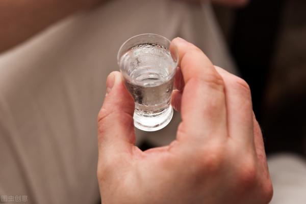 西凤酒最贵的多少钱（超市里这4款白酒）