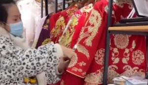 婚纱一般多少钱一件（婚纱店回应女子怒剪32件婚纱）