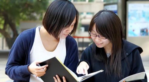 成人本科多少钱（2022成人本科怎么报名）