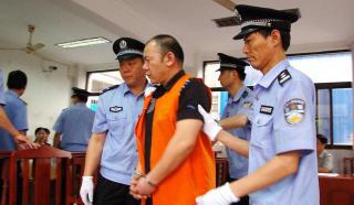 轻伤一般赔偿多少钱呢（2020故意伤害轻伤怎么赔）