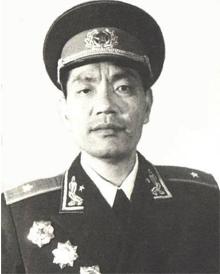 首長煙多少錢一包（鄧小平身處風波之中）