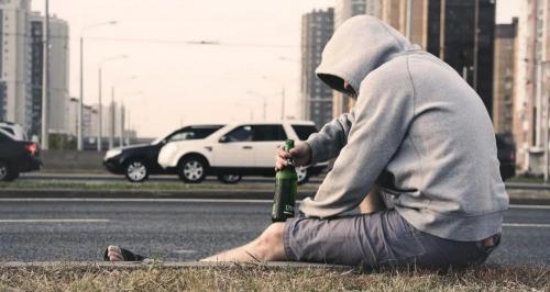 戒酒中心需要多少钱（酒依赖患者戒断症状的护理）