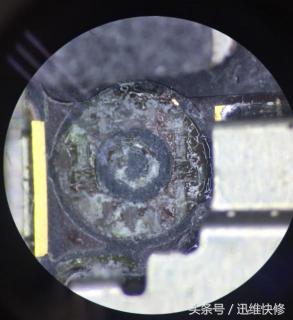 修iphone5s屏幕多少钱（苹果iPhone5s螺丝柱打穿）