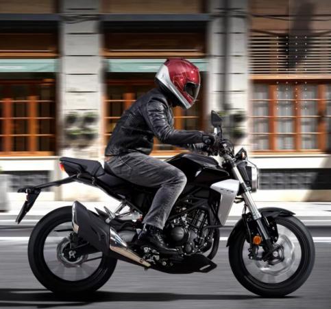 本田300r要多少钱（全进口的本田CB300R终于来了）