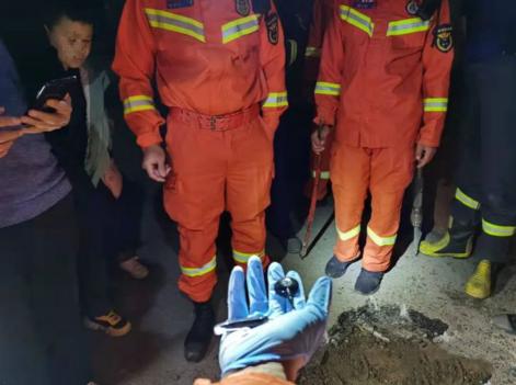 人工耳蜗手术价格（30多万人工耳蜗掉厕所）