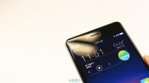 vivox5pro换个外屏多少钱（高颜值与好手感）