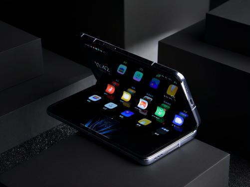 魅蓝note5内屏多少钱（折叠屏手机选购指南）