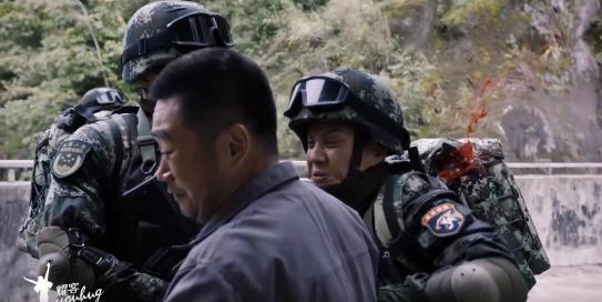 龙套帝的年收入多少钱（曾因）
