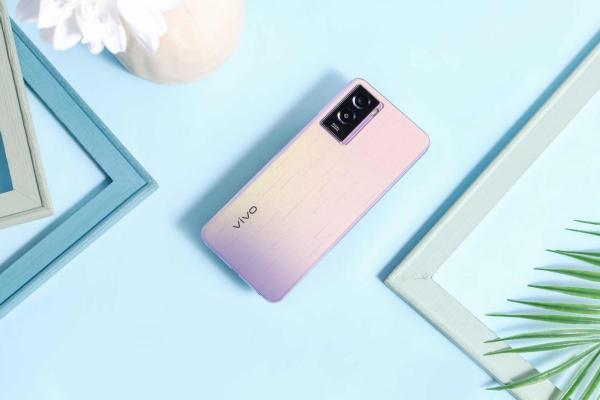 vivo55L多少钱（vivo唯一的6000mAh大电池手机）