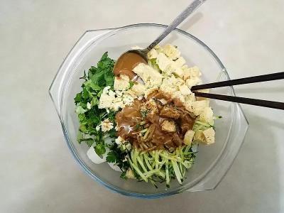 做凉皮的工具多少钱（电饼铛做凉皮）