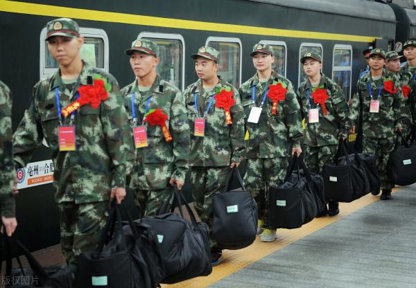 报名参军需要多少钱（男子拒服兵役被罚款62550元）